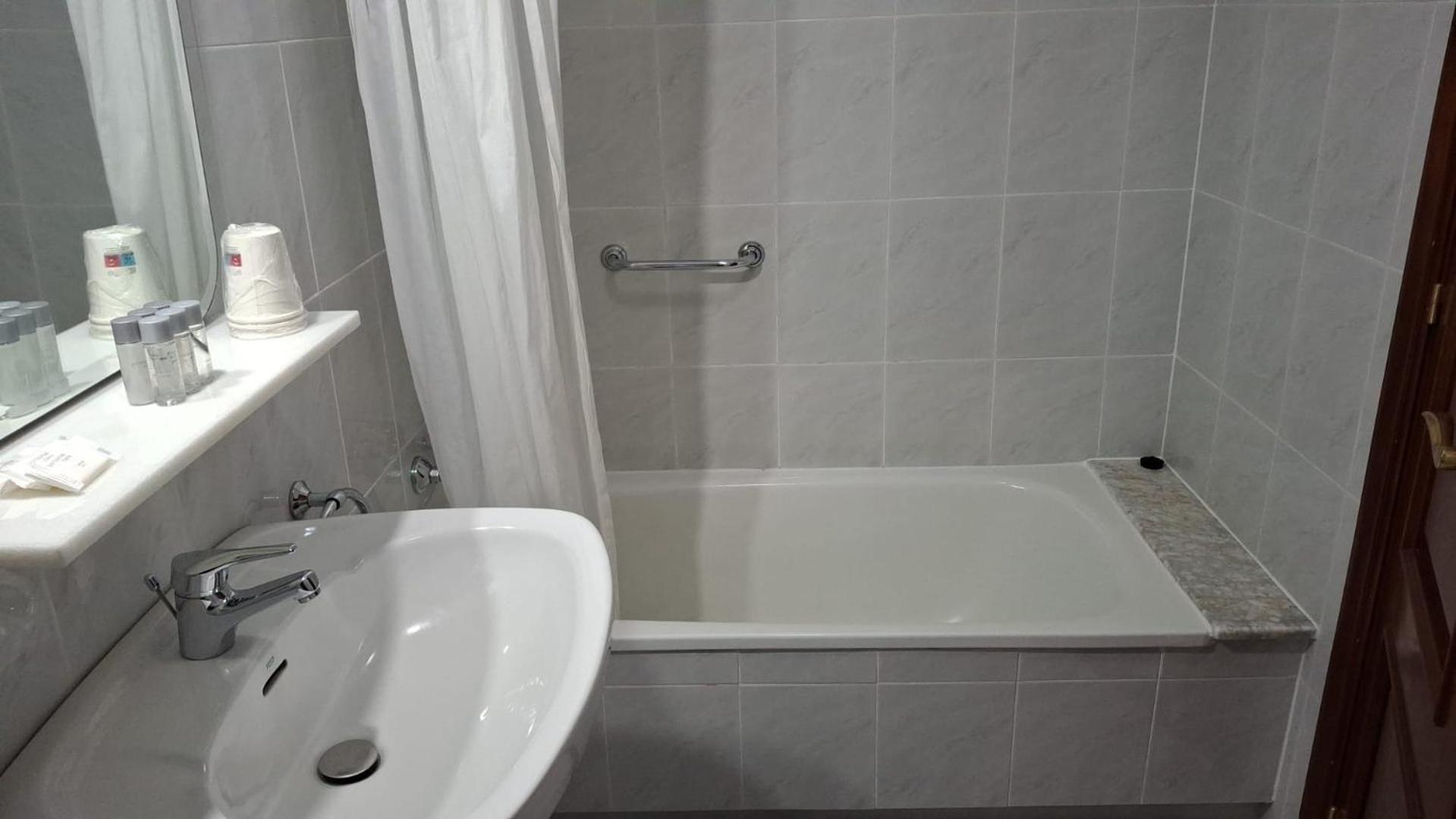 Triple Room Private Bathroom