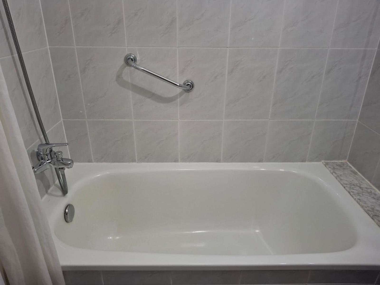 Quadruple Room Private Bathroom